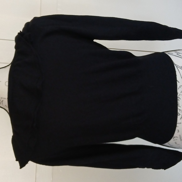 XOXO RUFFLE CARDIGAN - Picture 5 of 7